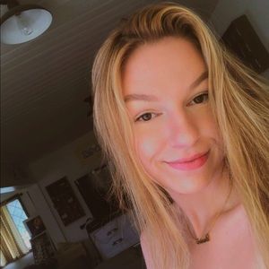 Meet your Posher, Mallori